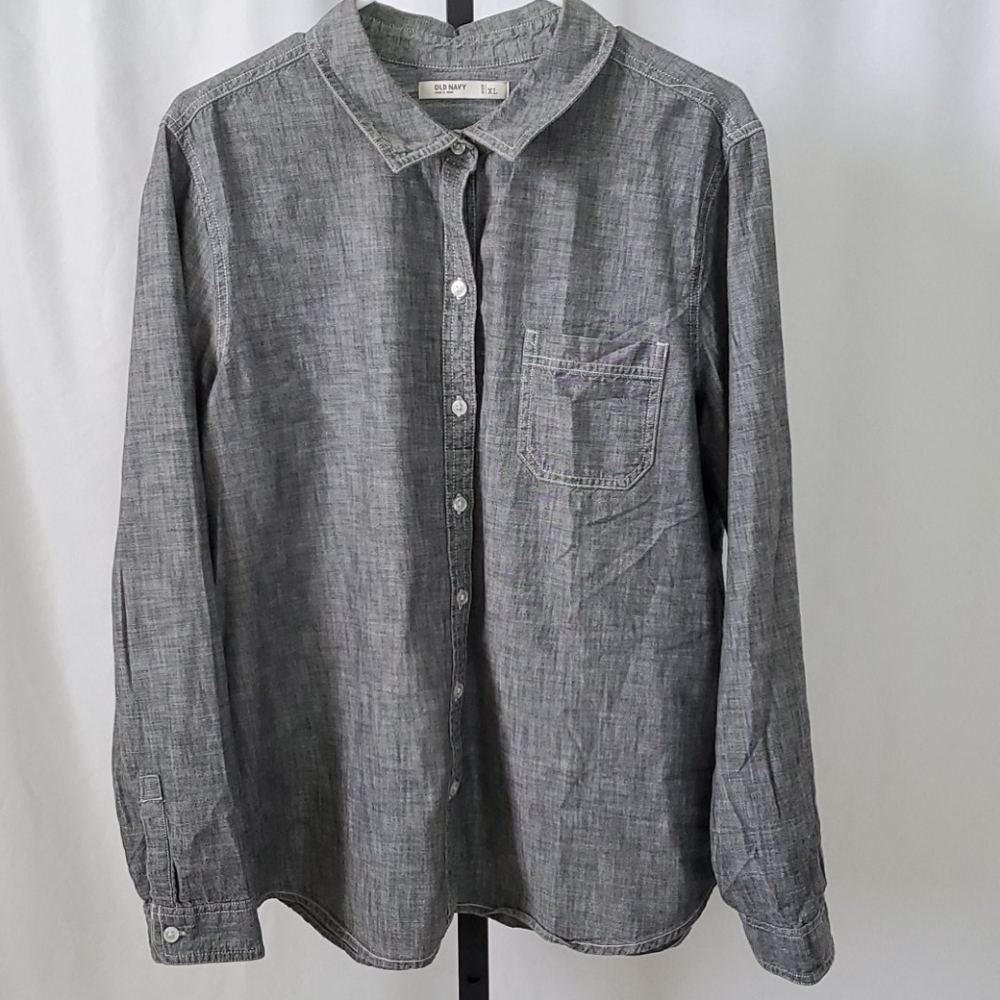 XL grey Old Navy Long Sleeve Button Down Top